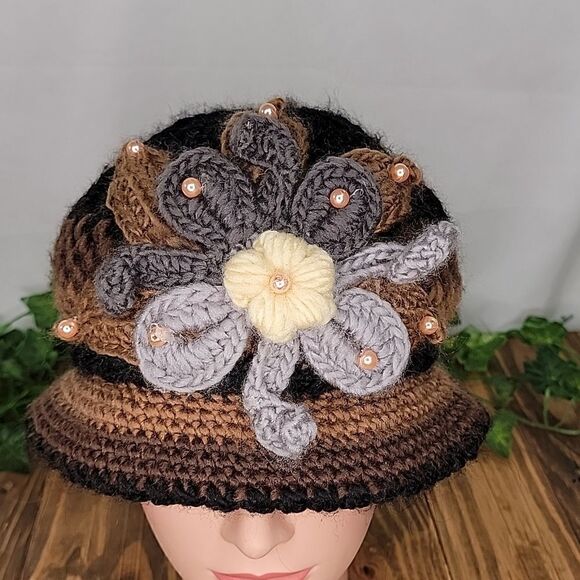 Crochet Hat. Classy. Floral. Handmade. OSFA. Like New. - Picture 1 of 9